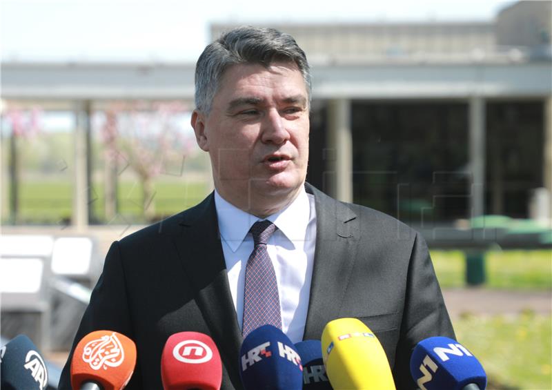 Milanović: Jasenovac logor za ubijanje, neuvjerljive isprike za odvojene vijence