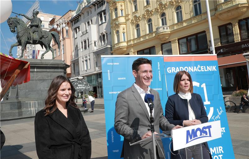 Tiskovna konferencija Zvonimira Troskota