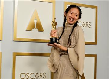 Oscar za najbolju režiju Chloé Zhao; dva Oscara za film "Ma Rainey: Majka bluesa"