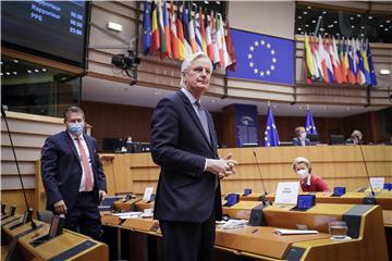 Europski parlament potvrdio trgovinski sporazum o brexitu