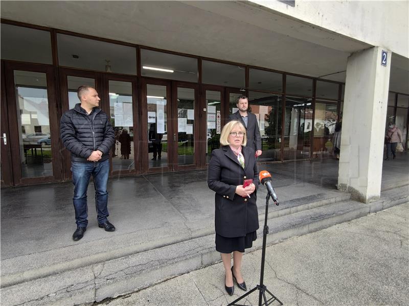 Varaždin: Barbara Antolić Vupora predala više od 3.000 potpisa