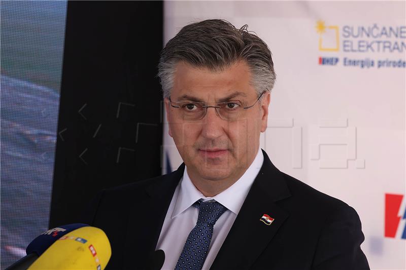 Premijer Plenković pustio u rad 500 milijuna vrijednu vjetroelektranu Korlat