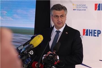 Premijer Plenković pustio u rad 500 milijuna vrijednu vjetroelektranu Korlat