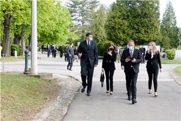 SDP obilježio godišnjicu Račanove smrti na Mirogoju