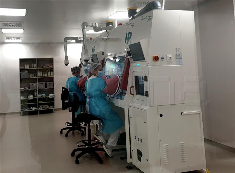 Device for central preparation of cytostastics put into operation at Pula hospital