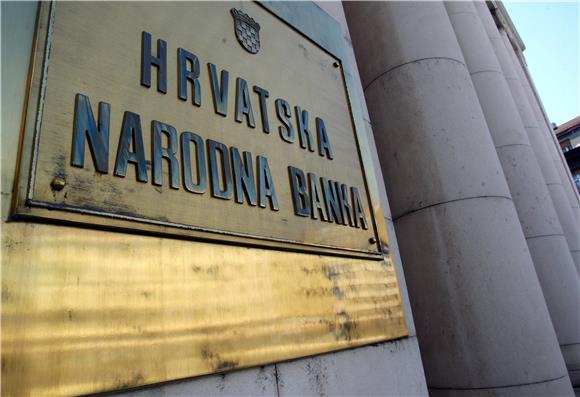 HNB: Prvi mjesečni pad depozita kućanstava nakon 18 mjeseci