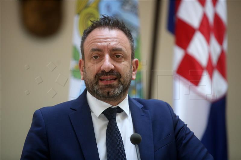 Izjave nakon sastanka ministara Grlića Radmana i Beccarija