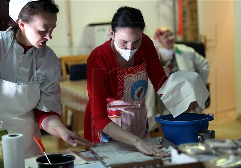 BOSNIA AND HERZEGOWINA PUBLIC KITCHENS