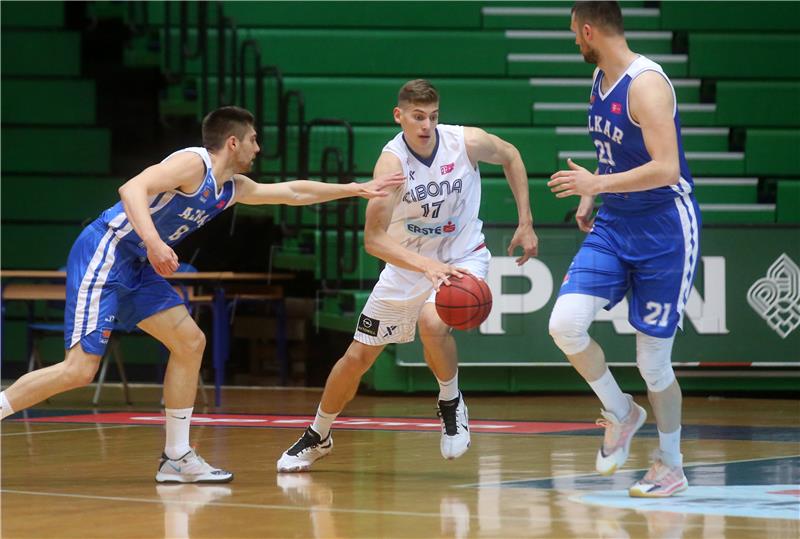 Utakmica 33. kola prvenstva Hrvatske za košarkaše Cibona - Alkar