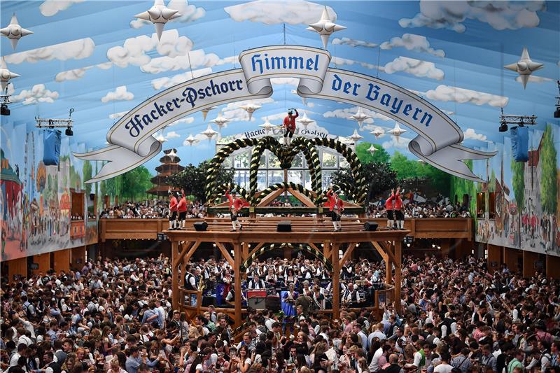 (FILE) GERMANY PANDEMIC OKTOBERFEST