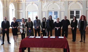 Five national theatres sign cooperation agreement