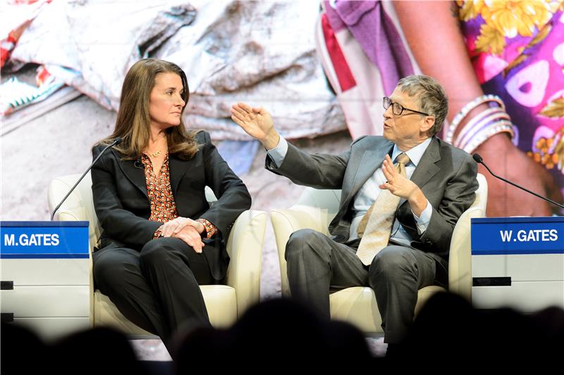 (FILE) PEOPLE BILL MELINDA GATES SPILT