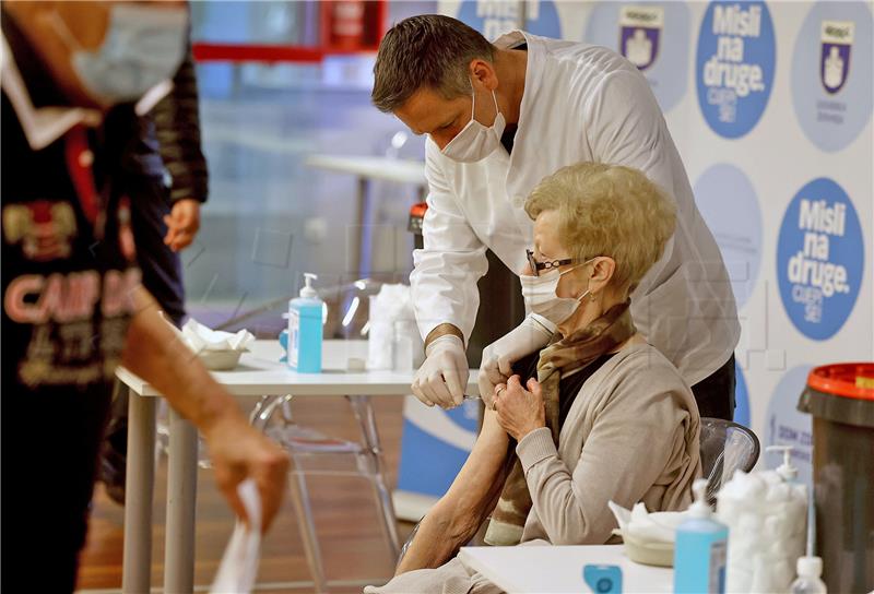 U Zadarskoj županiji 77 pozitivnih na koronavirus, troje umrlo