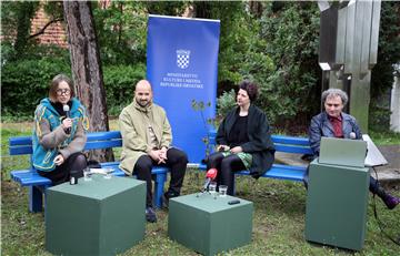 Press povodom predstavljanja Hrvatskog paviljona na 17. Venecijanskom bijenalu