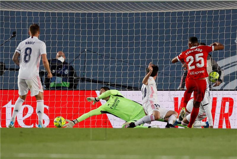 Real - Sevilla 2-2; pogodak i asist Rakitića