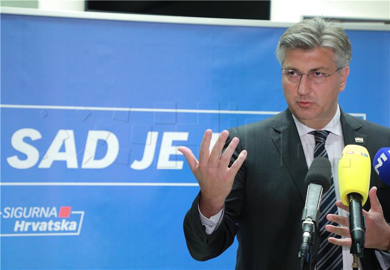 Plenković u Puli: HDZ  s optimizmom gleda na ove izbore 