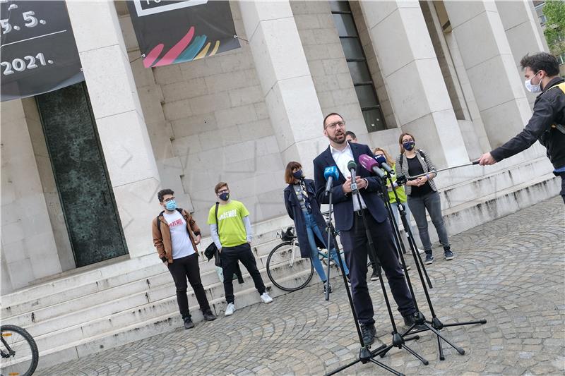 Konferencija za medije Tomislava Tomaševića