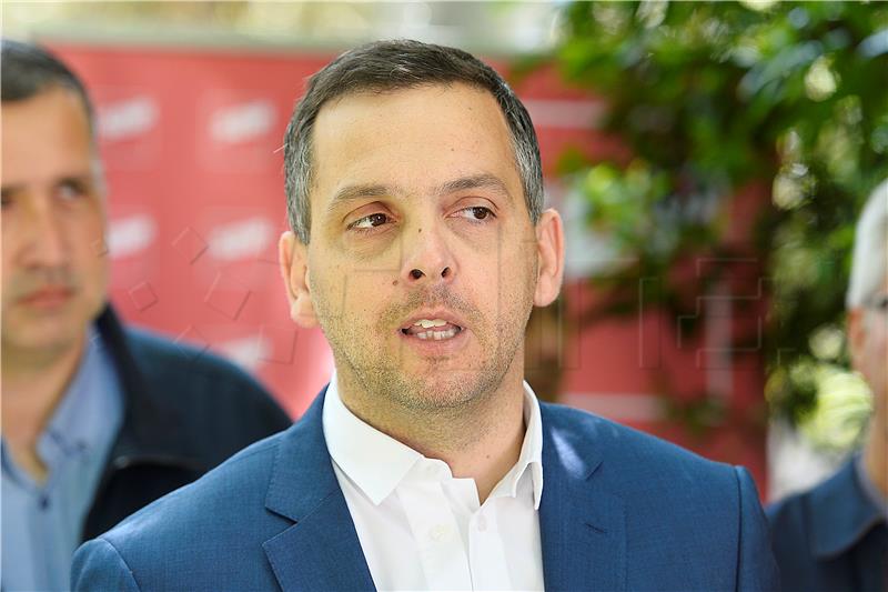 Završna konferencija Ante Franića i koalicije SDP-HSU