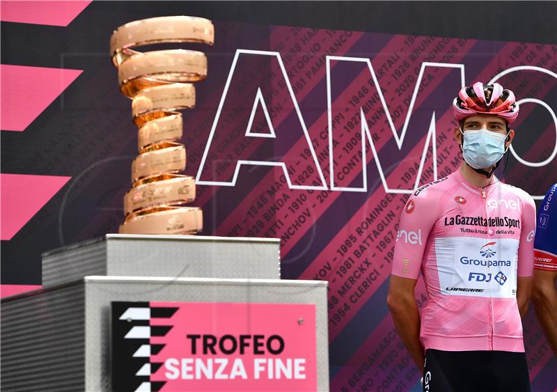 Giro: Valter zadržao vodstvo