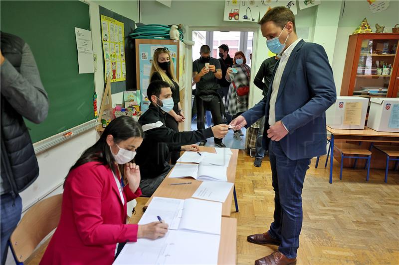 Srcem za Zadar: U Zadru se dogodila demokratska revolucija 