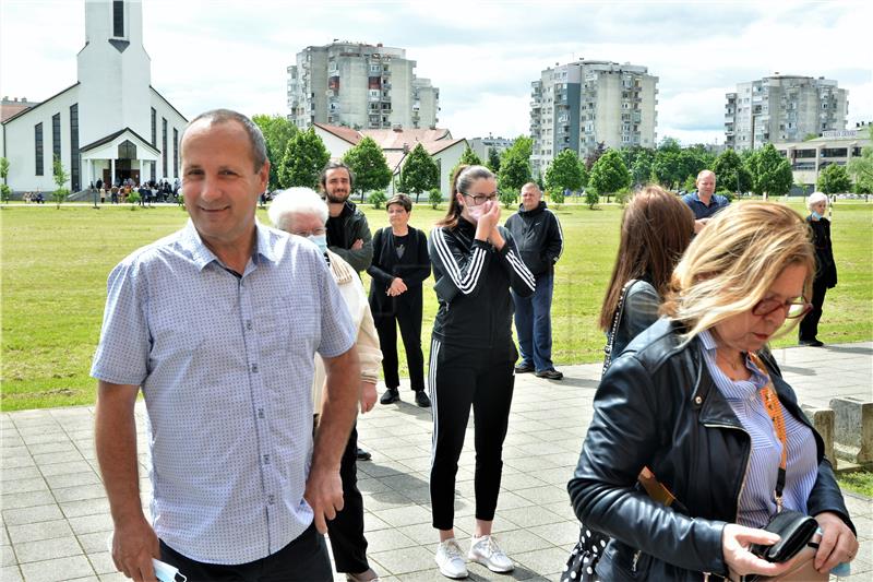 Policija istražuje tko prijeti smrću gradonačelničkom kandidatu Petračiću