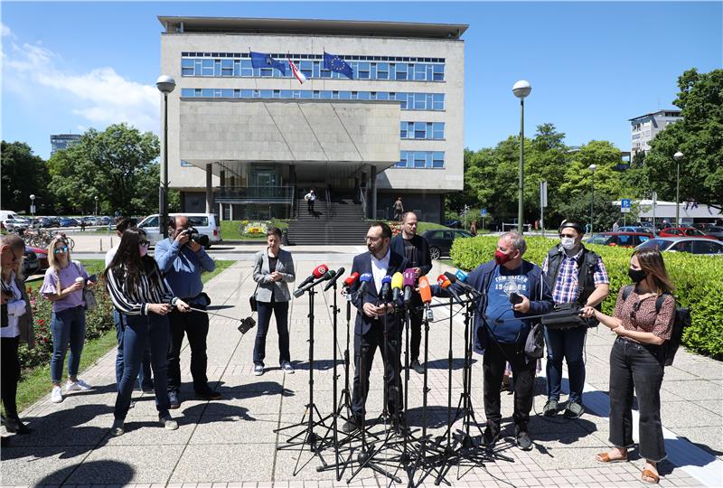 Konferencija za medije Tomislava Tomaševića