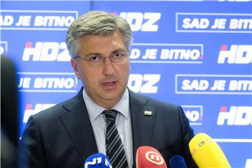 Plenković u Gospiću- Vjeruje da će Petry pokazati zašto treba biti novi župan  