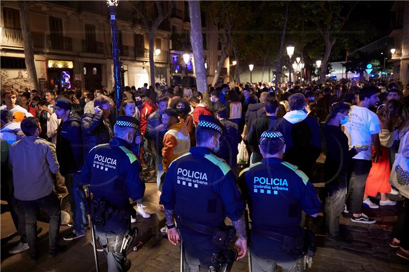 SPAIN PANDEMIC CORONAVIRUS COVID19 REVELERS