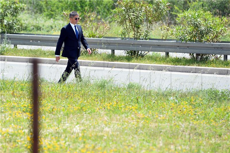 Mihanović  na Klisu planira izgradit azil za životinje