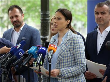 Konferencija za novinare Izbornog stožera Miroslava Škore