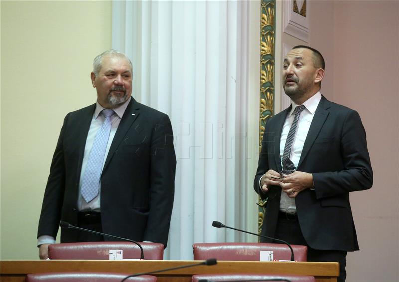 MP says Sovereignists will not support any of Milanović's candidates for court head