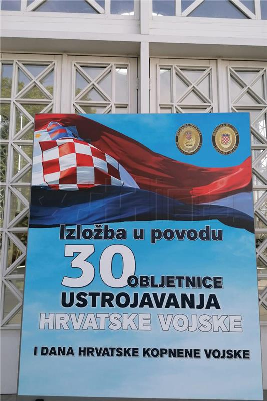 Photo exhibition for Croatian Army's 30th anniversary