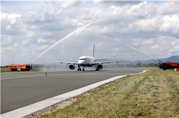 Doček putnika koji su doputovali redovnim letom Croatia Airlinesa iz Dublina