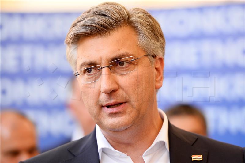 Plenković: Internet regulation important for democracy, victory over fake news