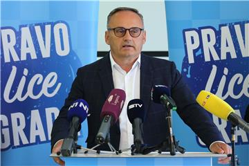 Osijek: Berislav Mlinarević održao konferenciju za medije