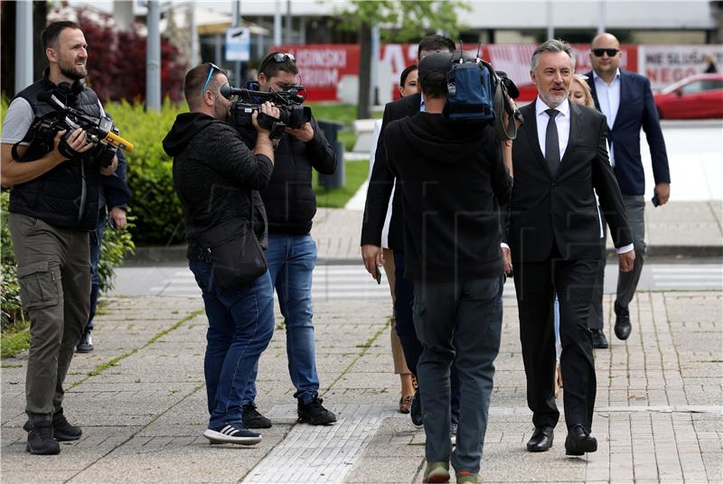 Škoro održao završnu konferenciju za medije prije izborne šutnje