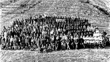 CANADA INDIGENOUS CHILDRENS MASS GRAVE LOCATED