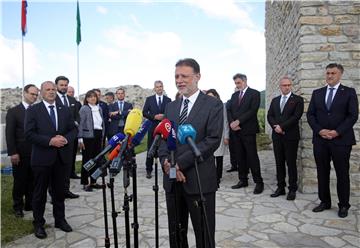 Jandroković položio vijenac na Oltaru Domovine