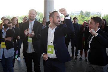 Doček rezultata drugog kruga Lokalnih izbora u stožeru Možemo!