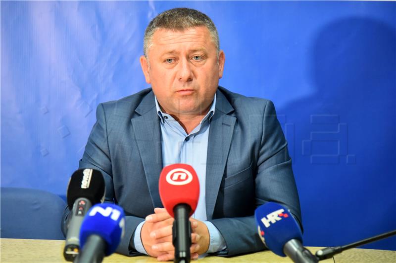 Vinkovci: Dekanić dao izjave medijima povodom drugog kruga lokalnih izbora