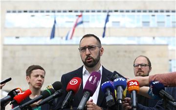 Konferencija za medije izabranoga gradonačelnika Tomaševića i njegovih zamjenika