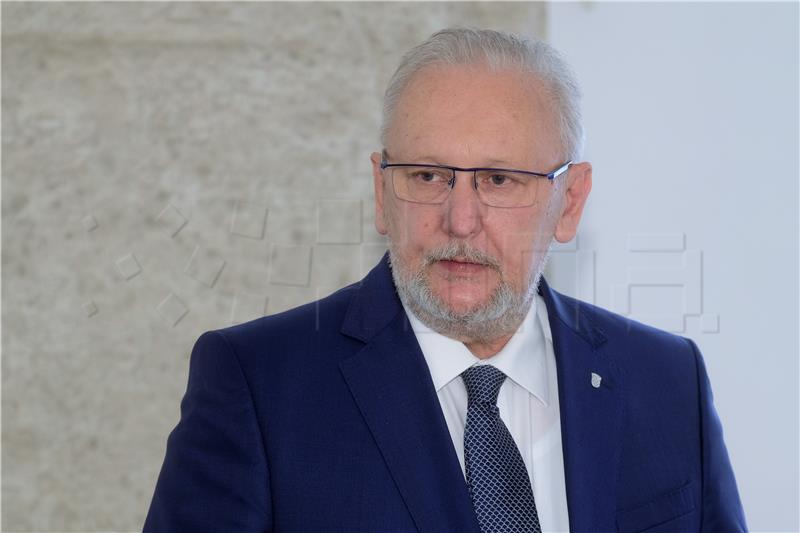 Božinović: Digitalna covid potvrda može se dobiti i s jednom dozom cjepiva