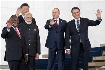 Zemlje BRICS-a traže bržu dopremu i ukidanje patenata na cjepivo