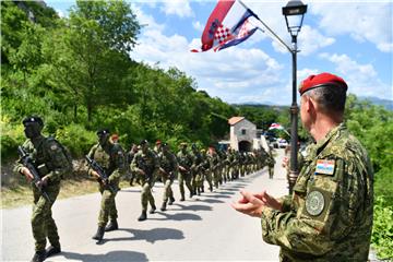 MORH: Svečana dodjela diploma 2. naraštaju vođa HV-a u Kninu