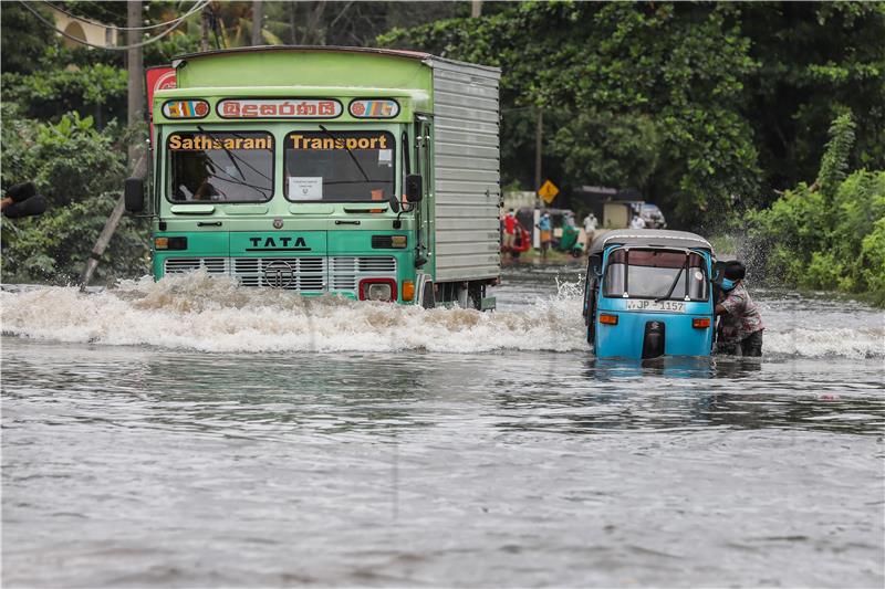 SRI LANKA WEATHER FLOOD