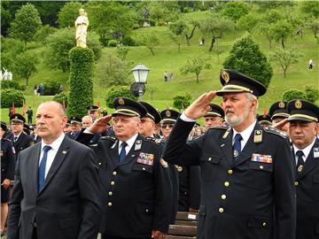 Vatrogasci sudjelovali na 22. hodočašću u Nacionalno Svetište Majke Božje Bistričke