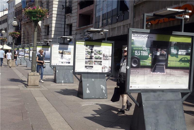 Rijeka: Na postamentima na Korzu otvorena izložba Zelena Rijeka