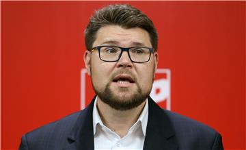 Konferencija za medije predsjednika SDP-a Peđe Grbina