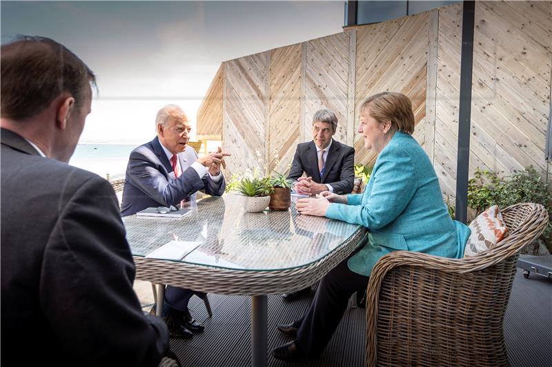 Merkel: Razgovori sa SAD-om o Sjevernom toku 2 dobro napreduju