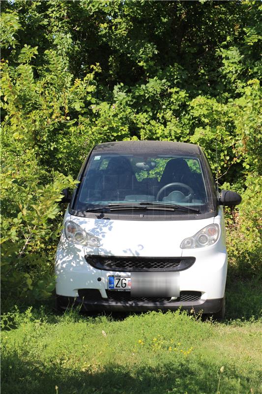 Uzbuna na Susku: Unatoč zabrani, na otok stigao prvi automobil